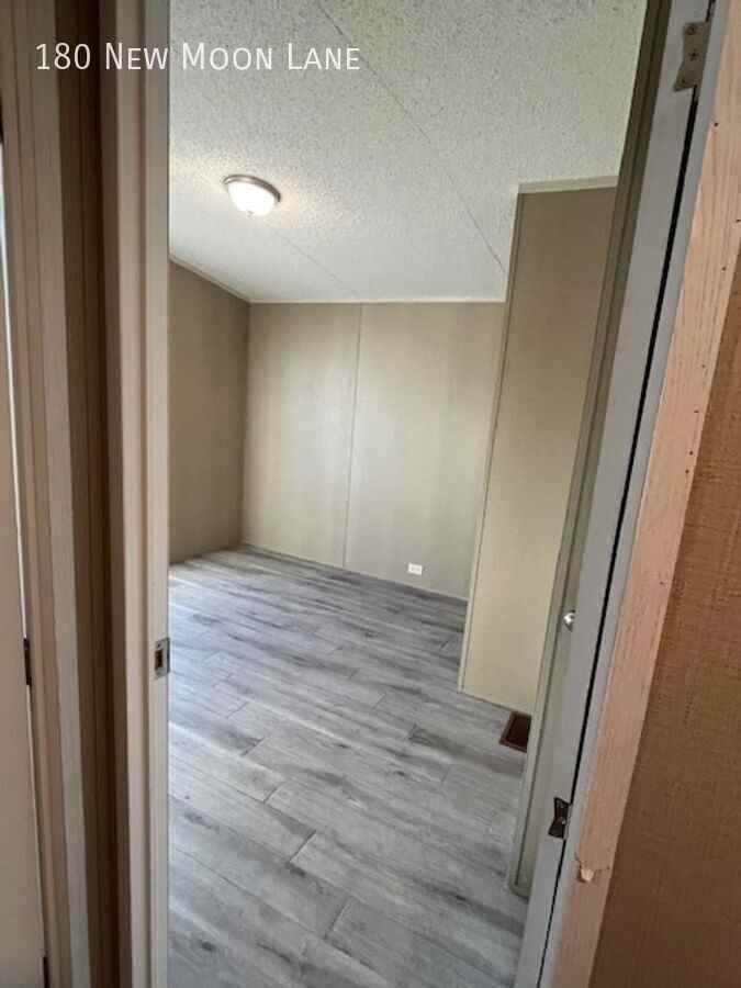 180 New Moon Ln - Photo 3 of 9