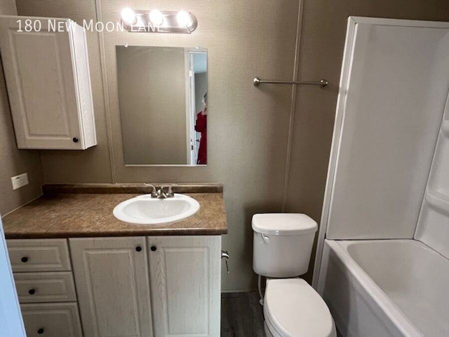 180 New Moon Ln - Photo 5 of 9