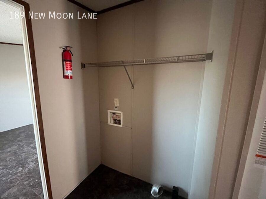 189 New Moon Ln - Photo 2 of 6