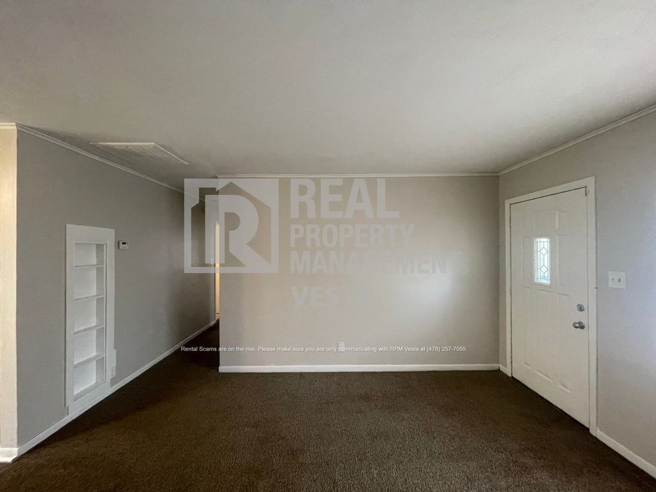 4342 Pinedale Dr - Photo 3 of 15