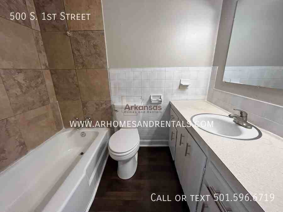 500 S 1st St - Photo 5 of 10