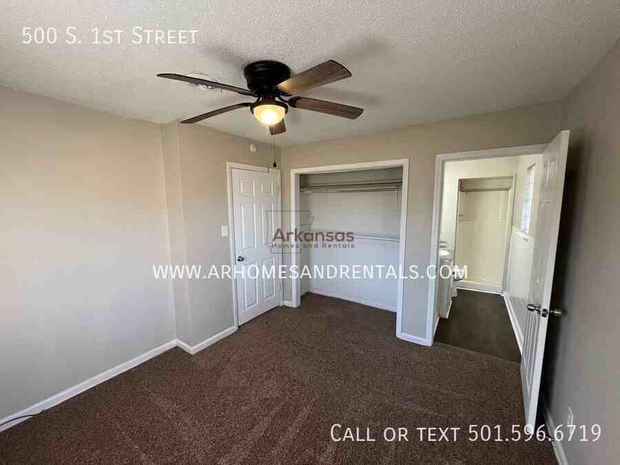 500 S 1st St - Photo 6 of 10