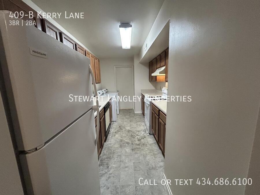 409 Kerry Ln Apt B - Photo 5 of 31