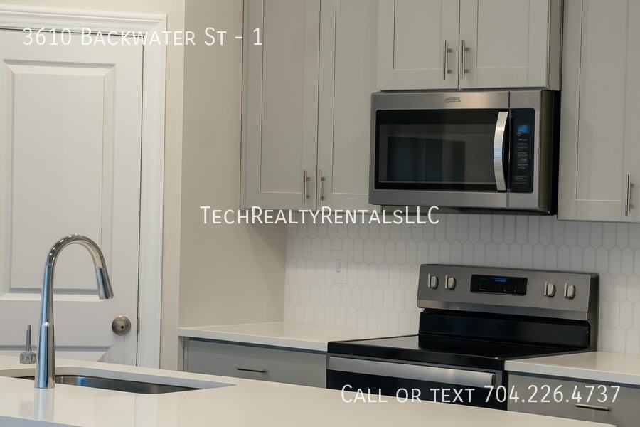 3610 Backwater St #1 - Photo 6 of 9