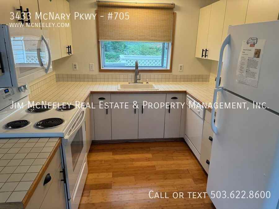 3433 Mcnary Pkwy #705 - Photo 2 of 15