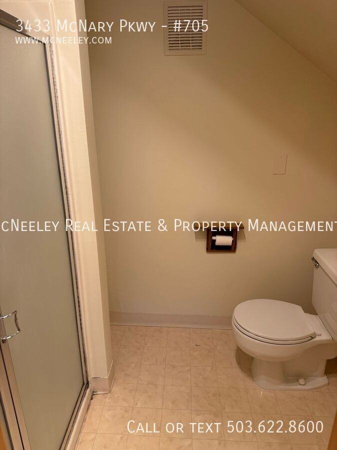 3433 Mcnary Pkwy #705 - Photo 7 of 15