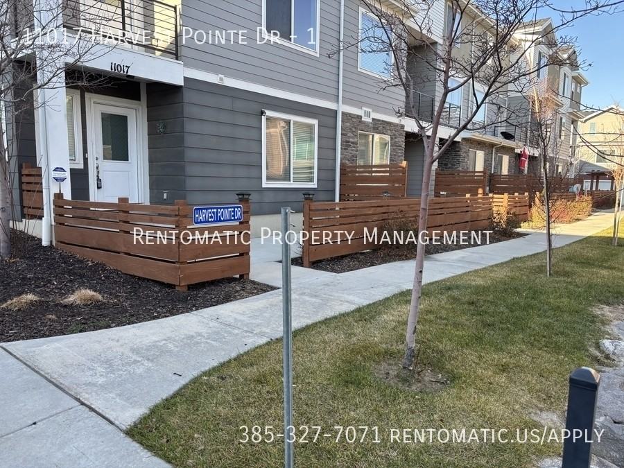 11017 S Harvest Pointe Dr #1 - Photo 2 of 43