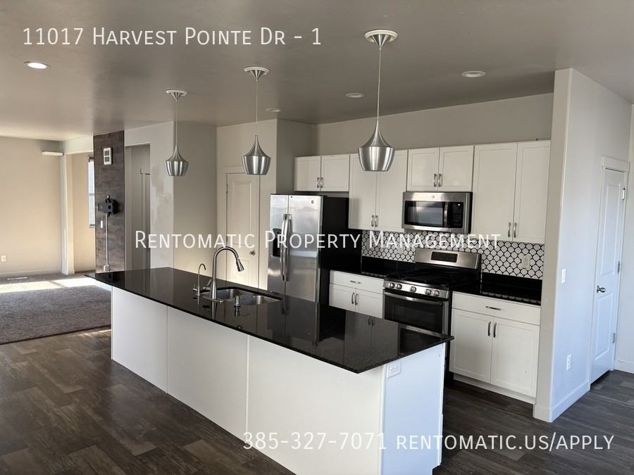 11017 S Harvest Pointe Dr #1 - Photo 6 of 43