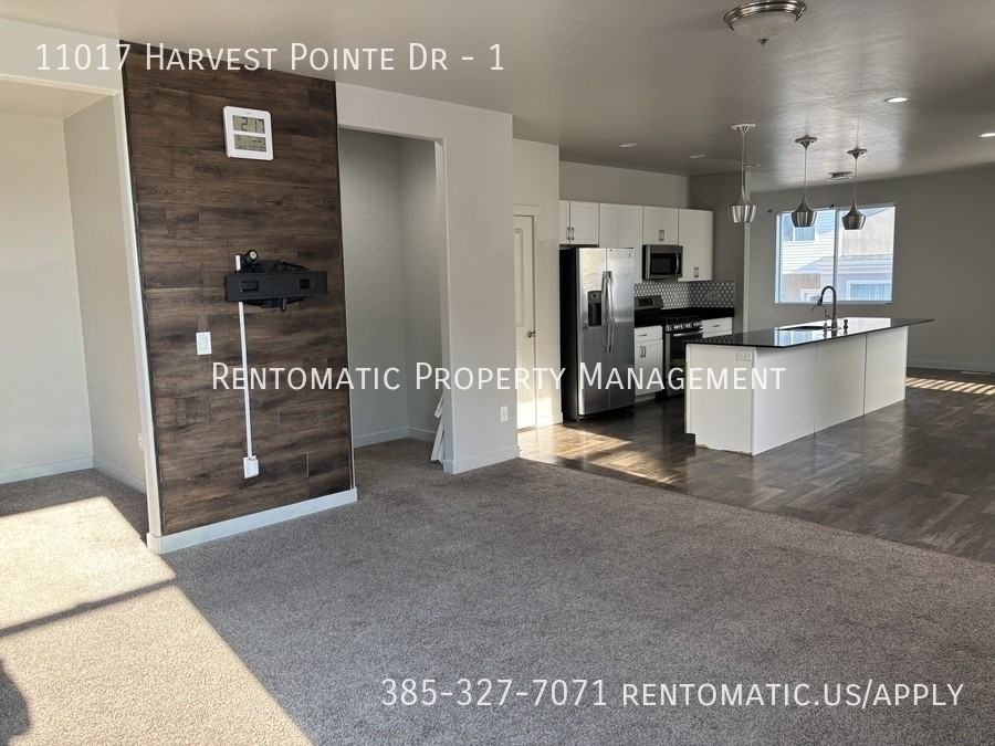 11017 S Harvest Pointe Dr #1 - Photo 7 of 43