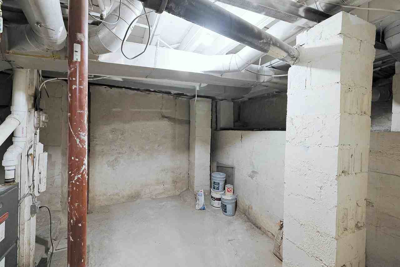 1629 C St #2 - Photo 6 of 28