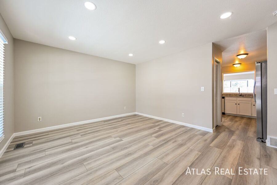 1255 S Lewiston Way - Photo 2 of 20