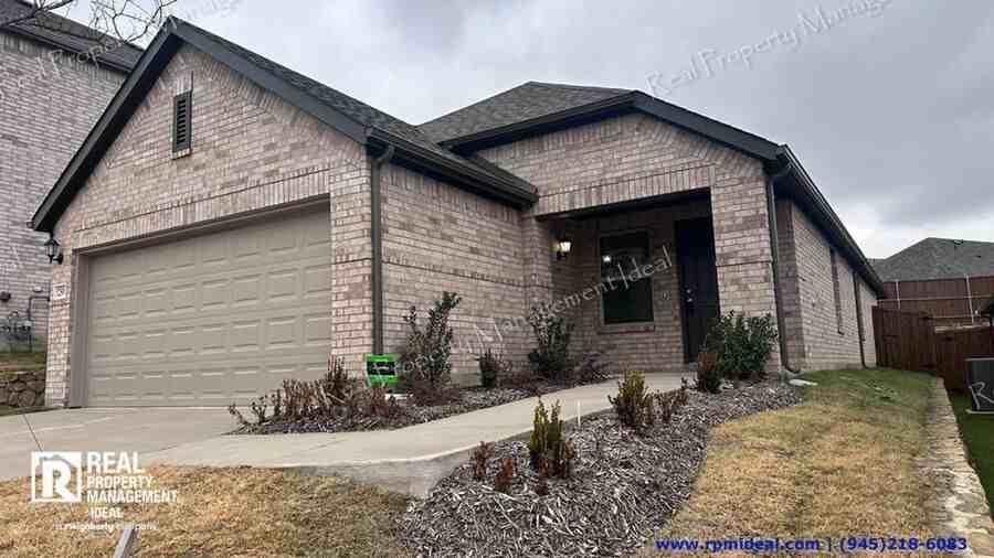 2505 Mcnally Dr - Photo 2 of 26