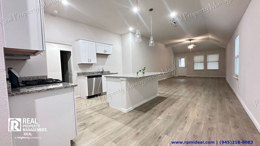 2505 Mcnally Dr - Photo 4 of 26