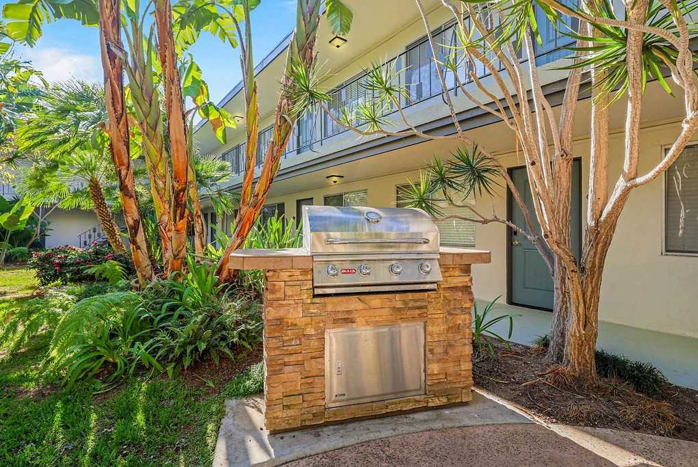 Hope Ranch - Photo 5 of 24