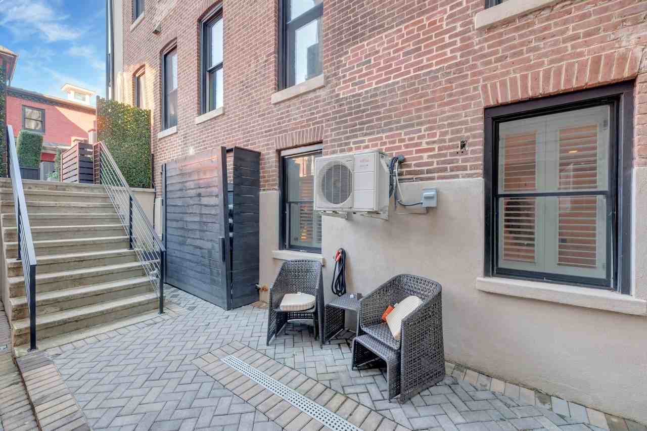 1310 Vermont Ave Nw #3 - Photo 4 of 21