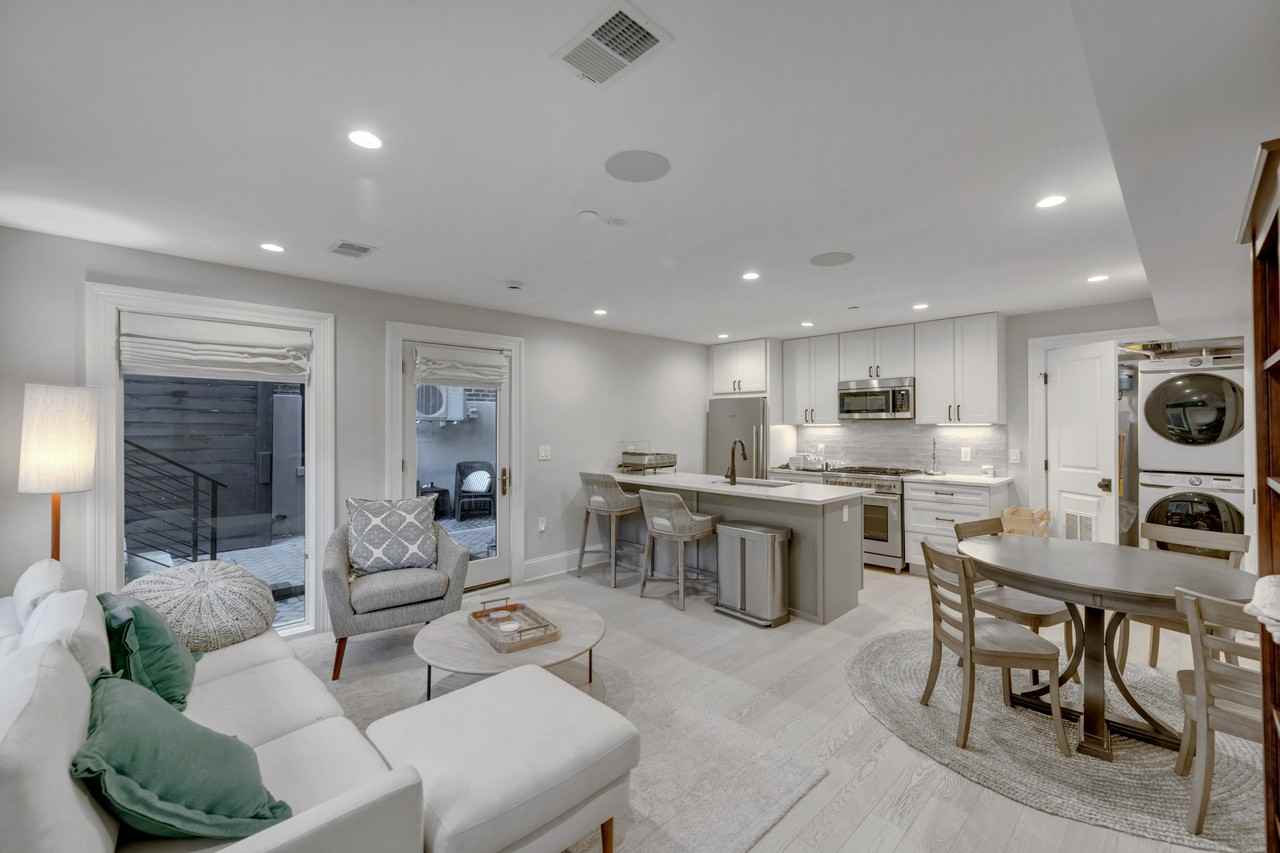 1310 Vermont Ave Nw #3 - Photo 7 of 21