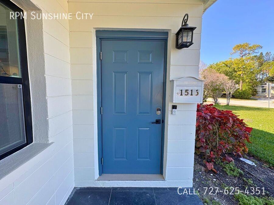 1516 Delaware Ave Ne - Photo 3 of 18