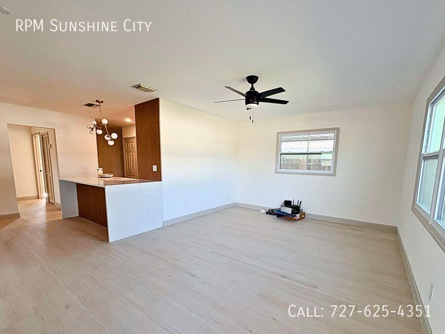 1516 Delaware Ave Ne - Photo 5 of 18