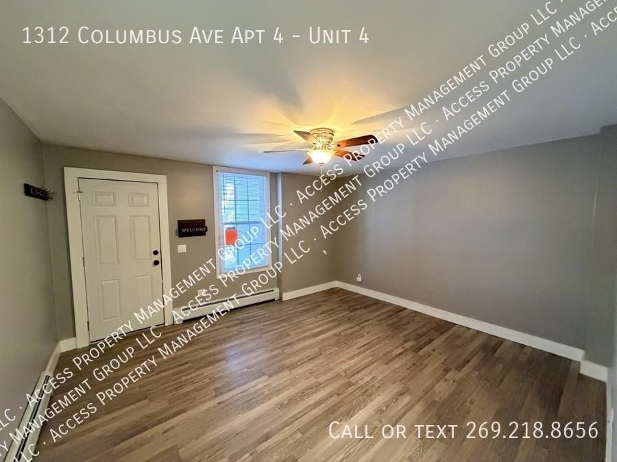 1312 Columbus Ave Apt 4 #4 - Photo 5 of 19
