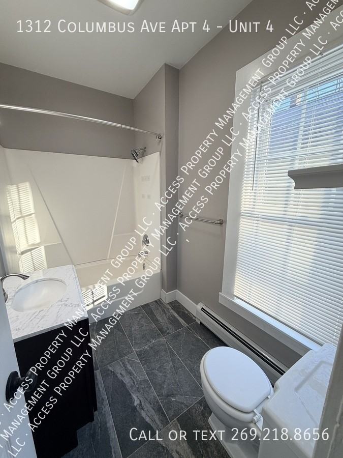 1312 Columbus Ave Apt 4 #4 - Photo 7 of 19