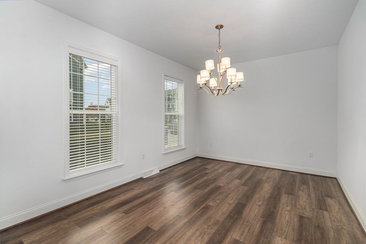 66 Avery Way - Photo 5 of 35