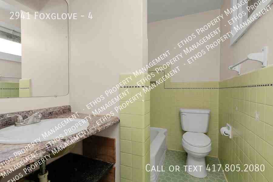 2941 Foxglove Rd #4 - Photo 5 of 19