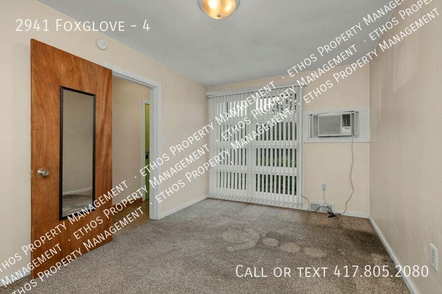 2941 Foxglove Rd #4 - Photo 6 of 19