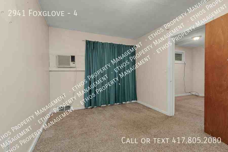 2941 Foxglove Rd #4 - Photo 7 of 19