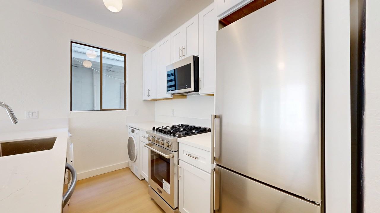 1659 Grant Ave - Photo 3 of 22