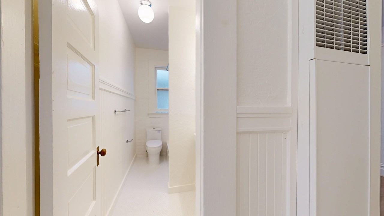 1659 Grant Ave - Photo 5 of 22