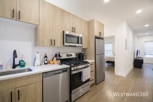 6207 N Glenwood Ave #1 - Photo 1 of 1