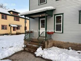 205 Valley Ave Nw #3 - Photo 1 of 1