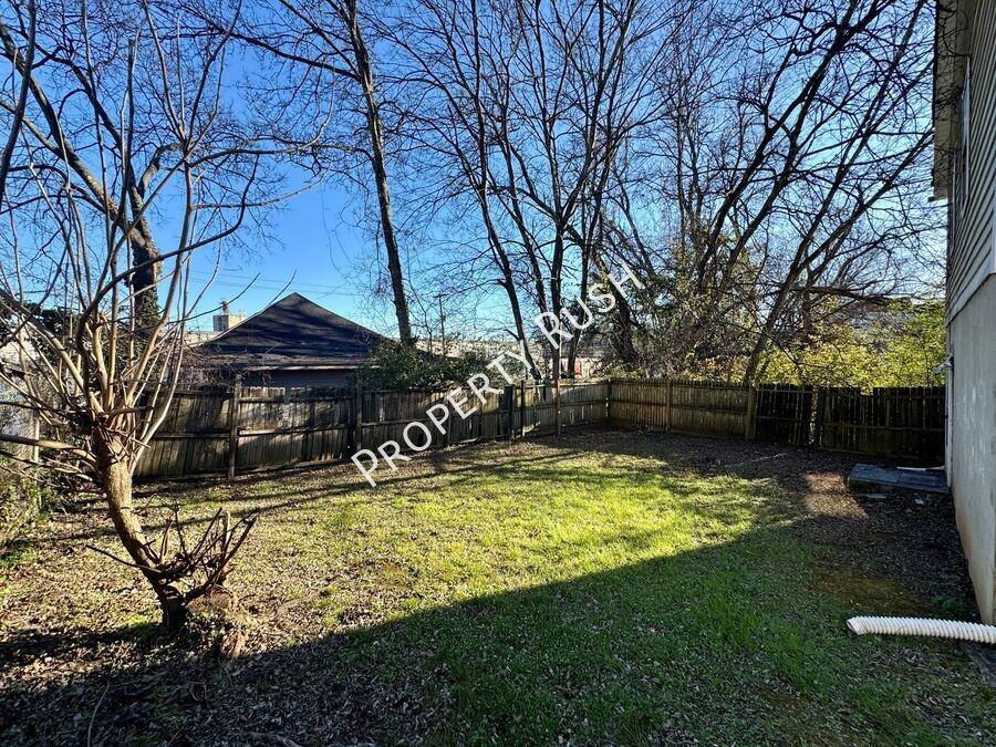 4320 Ohls Ave - Photo 6 of 32