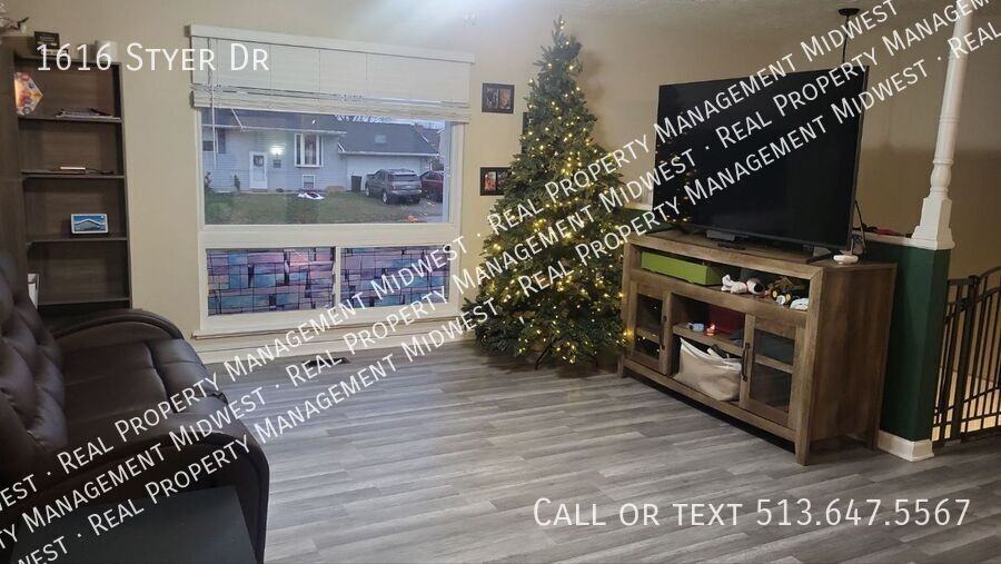 1616 Styer Dr - Photo 2 of 12