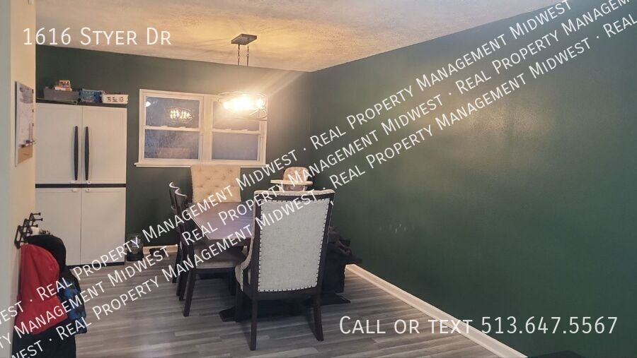 1616 Styer Dr - Photo 3 of 12