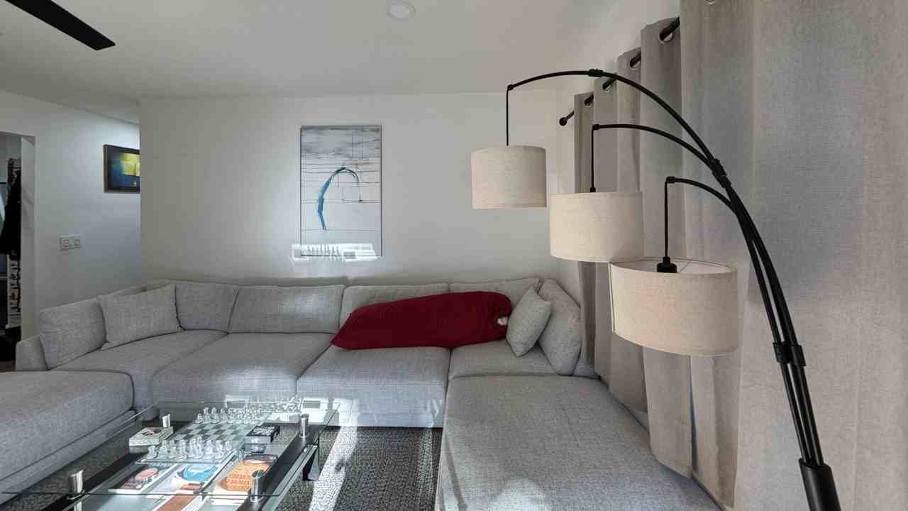 715 Sunset Ave - Photo 4 of 15