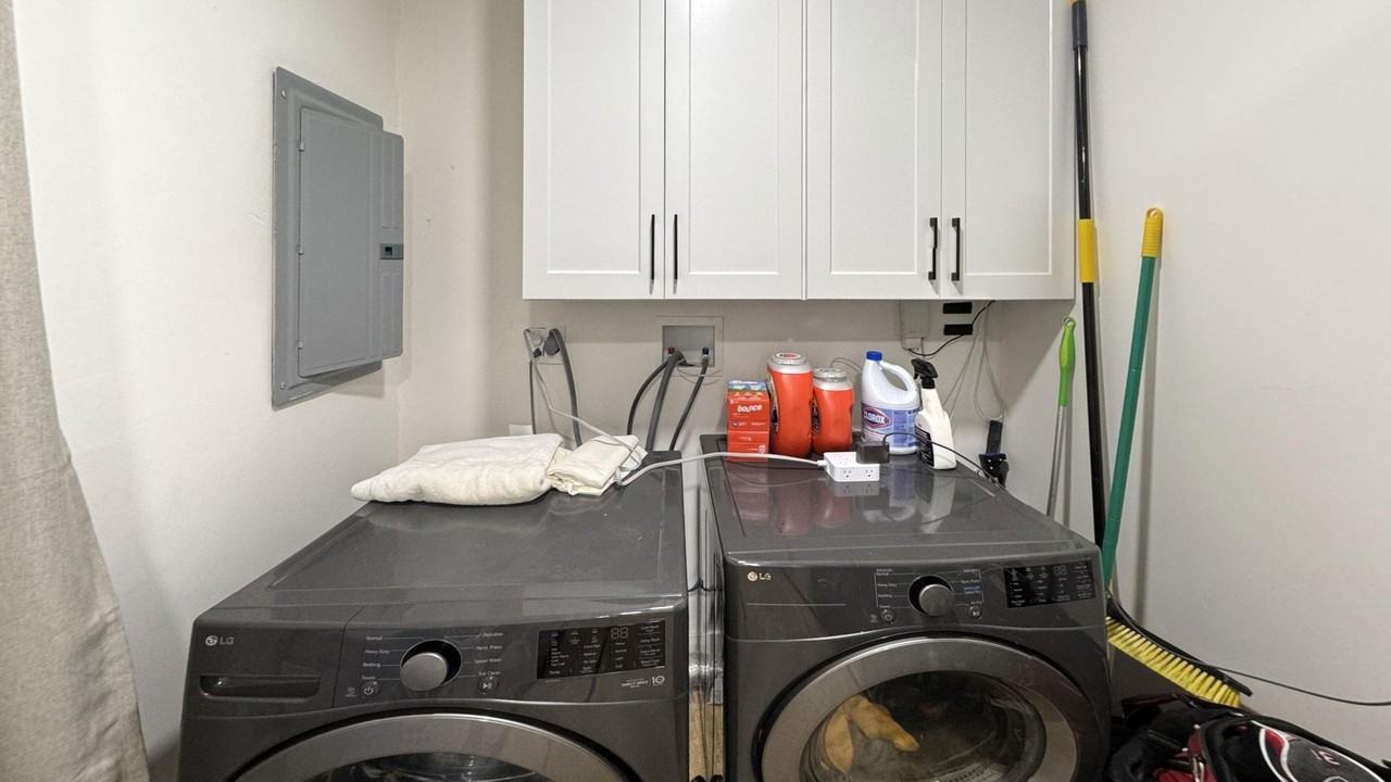 715 Sunset Ave - Photo 5 of 15