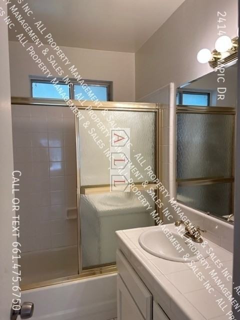 2414 Olympic Dr - Photo 5 of 11