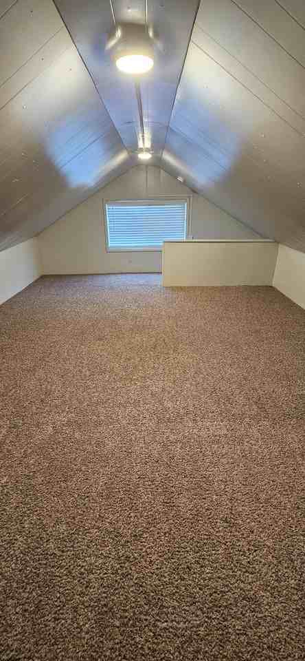 701 E 200 N - Photo 4 of 9