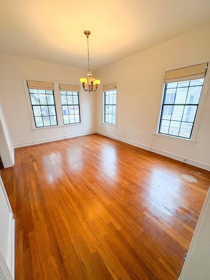 515 N 32nd St - Photo 5 of 19