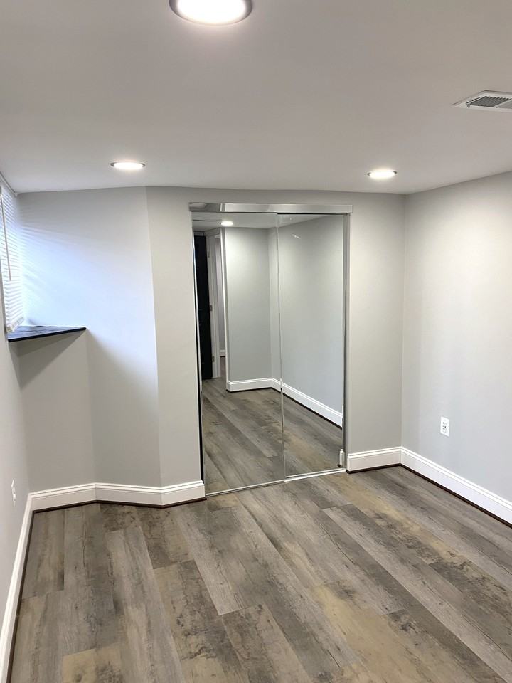 3523 Edmondson Ave - Photo 3 of 9