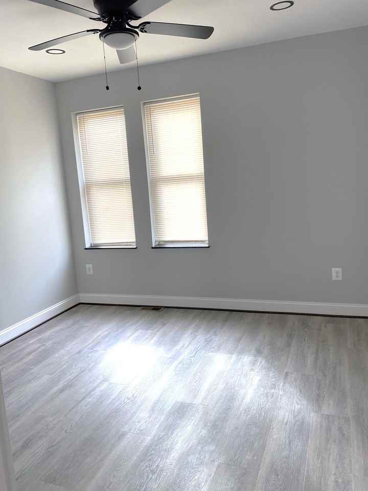 3523 Edmondson Ave - Photo 7 of 9