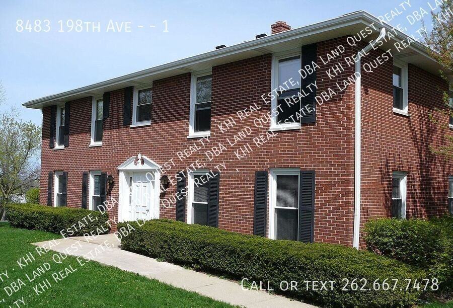 8483 198th Ave #1 - Photo 2 of 8