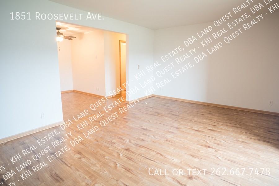 1851 Roosevelt Ave - Photo 4 of 11
