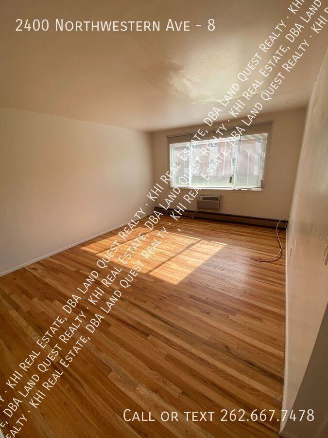 2400 Northwestern Ave #8 - Photo 3 of 23