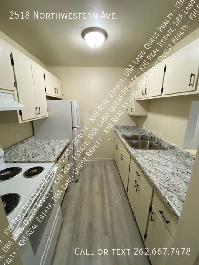 2518 Northwestern Ave - Photo 3 of 8