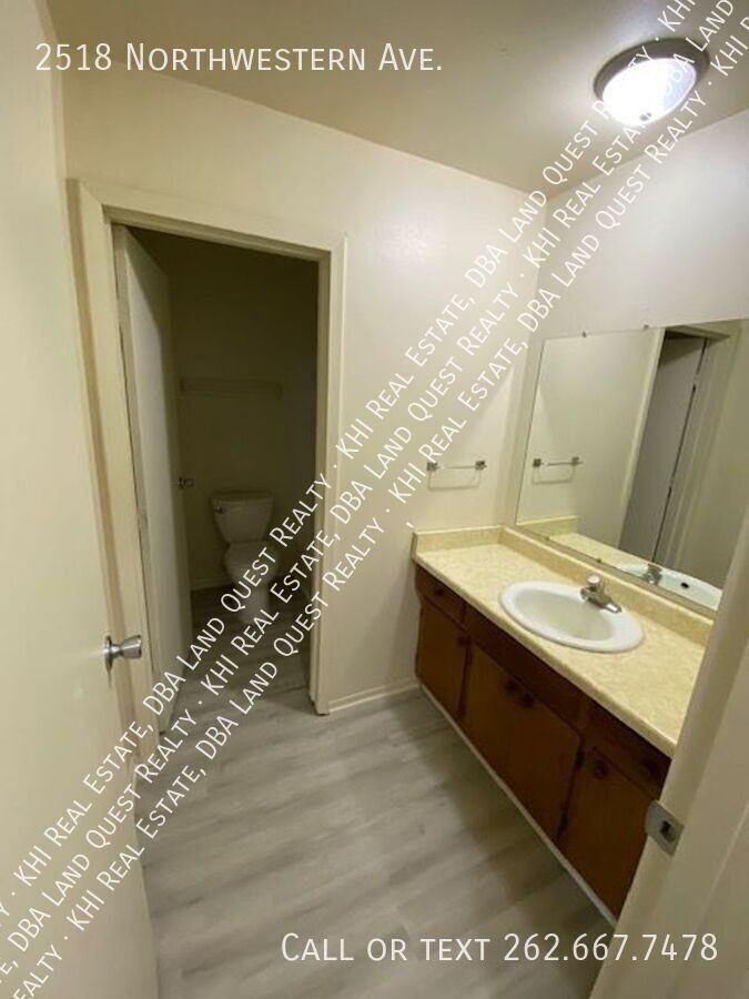 2518 Northwestern Ave - Photo 4 of 8