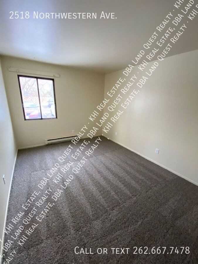 2518 Northwestern Ave - Photo 5 of 8