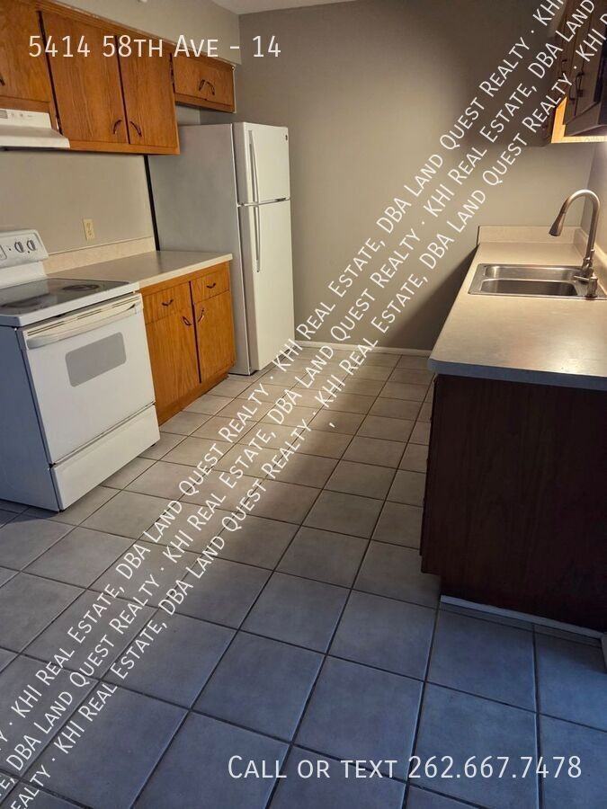 5414 58th Ave #14 - Photo 4 of 9