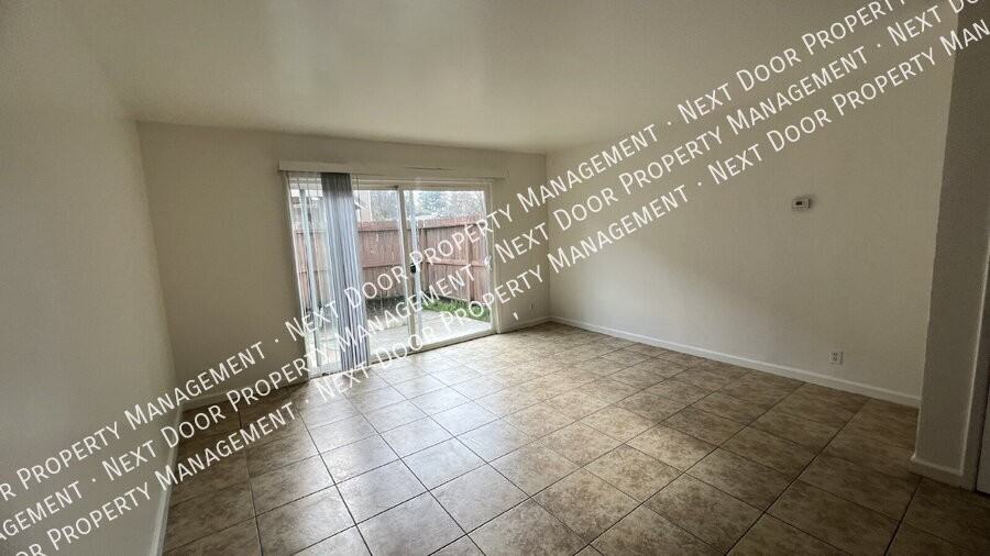 1112 Evelyn Ln #D - Photo 6 of 13